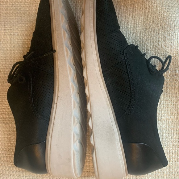 Clarks Collection Women's Wedge Shoes Size 8 Black - Picture 4 of 9